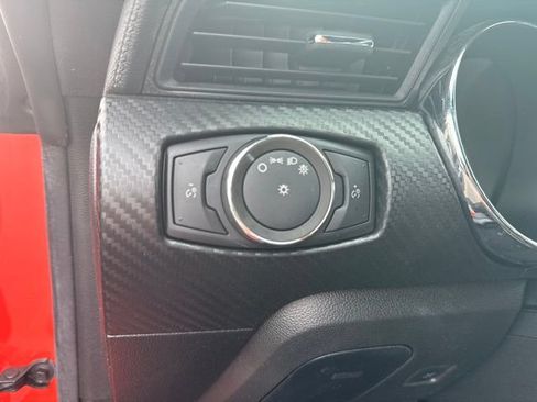 Used 2016 Ford Mustang Coupe RWD image 10