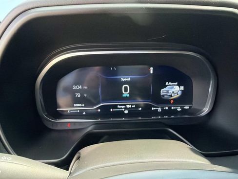 Used 2022 Chevrolet Suburban RST w/ Luxury Package AWD/4WD image 27