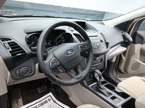 Used 2018 Ford Escape SE image 14