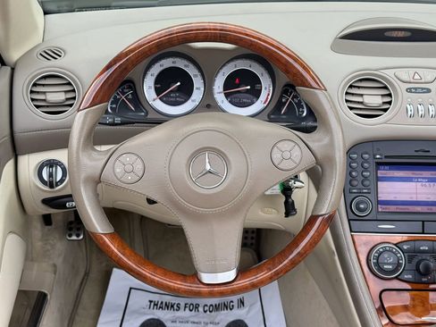 Used 2009 Mercedes-Benz SL 550 image 26
