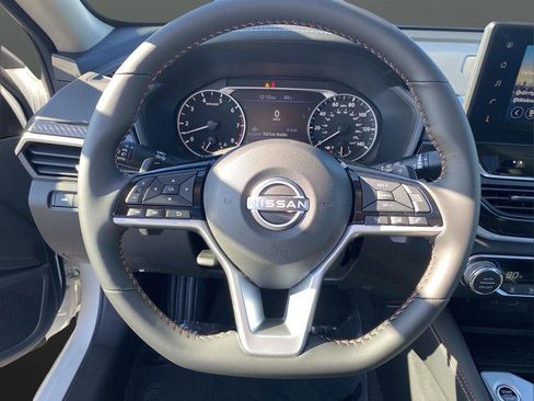 New 2025 Nissan Altima 2.5 SR w/ SR Premium Package image 15