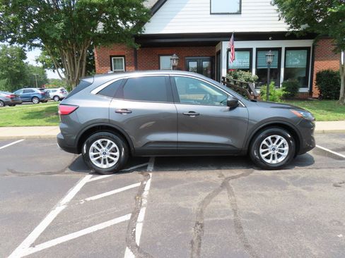 Used 2020 Ford Escape SE AWD/4WD image 9