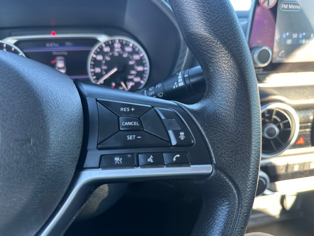 Used 2025 Nissan Sentra SV FWD image 22