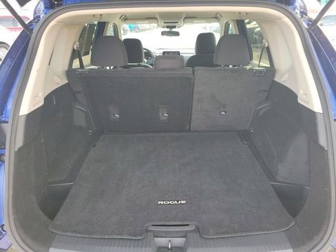 Used 2023 Nissan Rogue S image 23