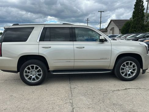 Used 2017 GMC Yukon Denali w/ Open Road Package AWD/4WD image 4