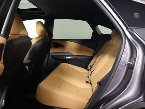 New 2026 Lexus RX 450h AWD w/ Convenience Package image 6