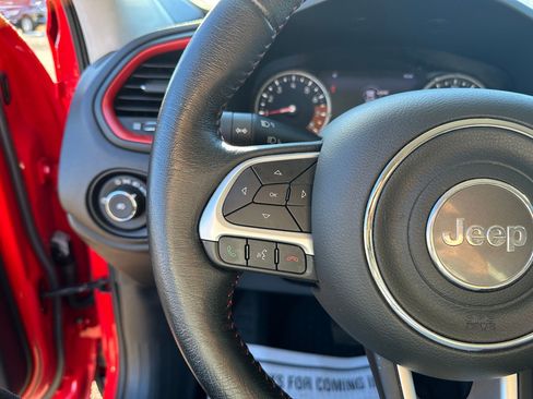 Used 2020 Jeep Renegade Trailhawk w/ Premium Leather Group image 14