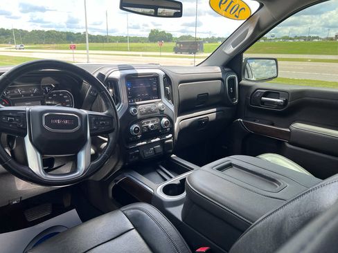 Used 2019 GMC Sierra 1500 SLT RWD image 16