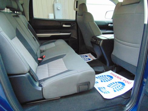 Used 2014 Toyota Tundra SR5 w/ SR5 Upgrade Package image 11