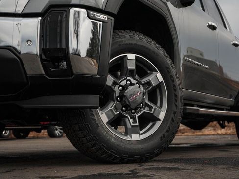 New 2026 GMC Sierra 2500 SLT w/ SLT Premium Package image 6