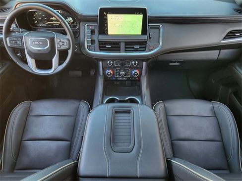 Used 2023 GMC Yukon SLT w/ SLT Premium Package image 21