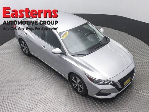 Used 2022 Nissan Sentra SV FWD image 3