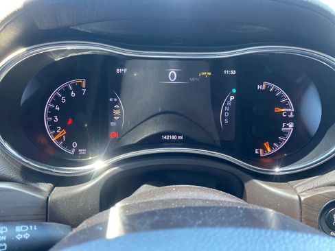 Used 2015 Jeep Grand Cherokee Overland AWD/4WD image 14