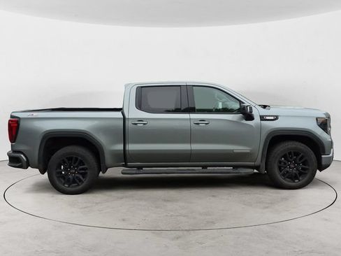Used 2025 GMC Sierra 1500 Elevation w/ Elevation Premium Package AWD/4WD image 6