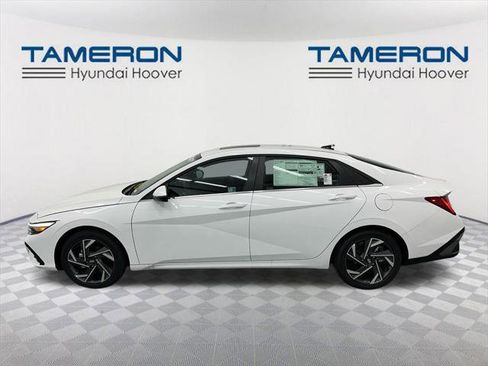 New 2025 Hyundai Elantra Limited image 2
