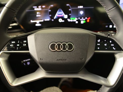 New 2025 Audi Q5 Premium Plus image 14