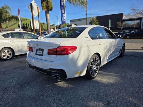 Used 2019 BMW 530e w/ M Sport Package image 6