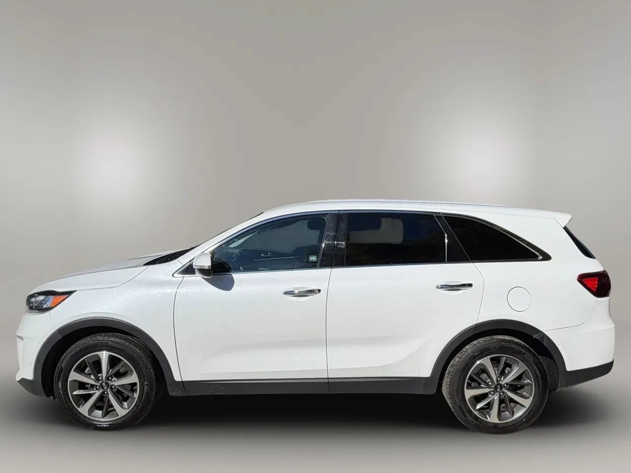 Used 2020 Kia Sorento FWD V6 image 5