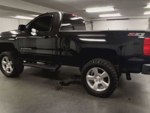 Used 2016 Chevrolet Silverado 1500 LT w/ LT Convenience Package AWD/4WD image 6