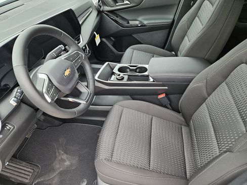 New 2026 Chevrolet Equinox LT FWD image 15