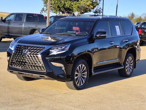 Used 2023 Lexus GX 460 Luxury w/ Accessory Package AWD/4WD image 4
