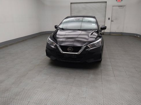 Used 2020 Nissan Versa SV image 15