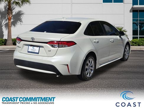 Used 2020 Toyota Corolla LE image 6