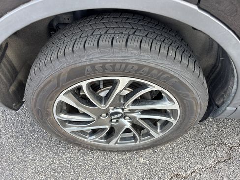 Used 2020 Lincoln Corsair FWD w/ Equipment Group 101A image 10