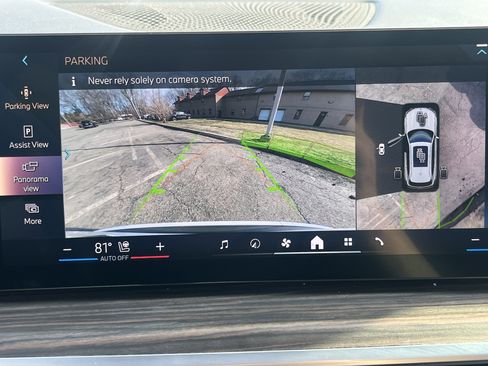 Used 2024 BMW X5 xDrive40i w/ Premium Package image 28