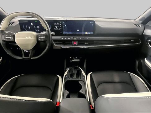 Used 2025 Kia K4 GT-Line w/ GT-Line Premium Package FWD image 15