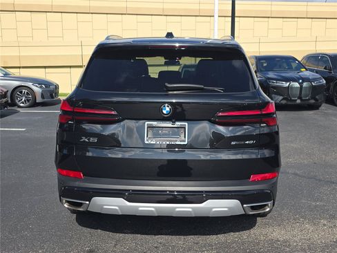 Used 2025 BMW X5 sDrive40i w/ Premium Package RWD image 4