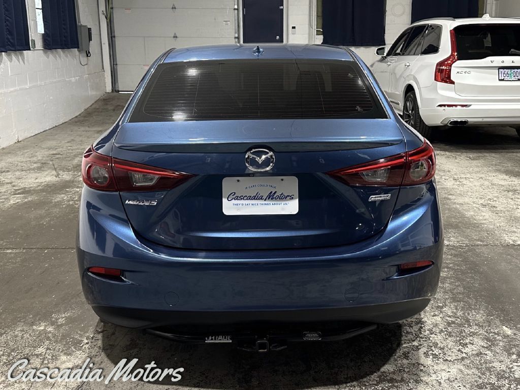 Used 2017 MAZDA MAZDA3 Grand Touring w/ Premium Equipment Package FWD image 5