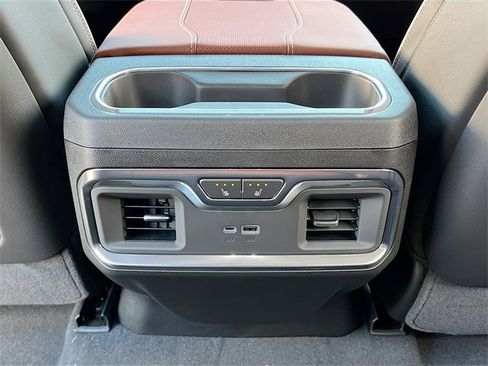 New 2026 GMC Sierra 2500 Denali Ultimate image 18