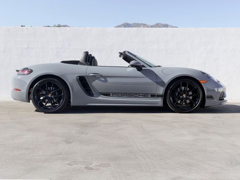 Used 2025 Porsche 718 Boxster image 8