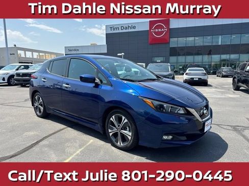 Used 2022 Nissan Leaf SV FWD image 1