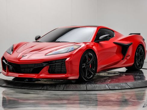 Used 2023 Chevrolet Corvette Z06 w/ Stealth Interior Trim Package RWD image 8