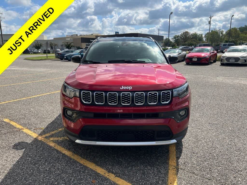 Used 2025 Jeep Compass Limited AWD/4WD image 8