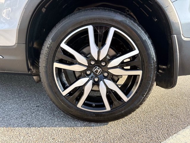 Used 2021 Honda Pilot Touring image 10