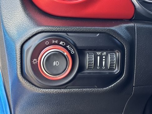 Certified 2022 Jeep Wrangler Rubicon AWD/4WD image 30