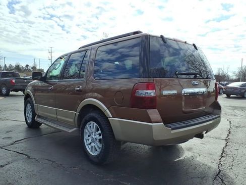 Used 2011 Ford Expedition XLT w/ 202A Rapid Spec Order Code image 8