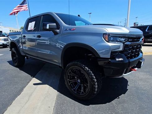 Used 2023 Chevrolet Silverado 1500 ZR2 image 4