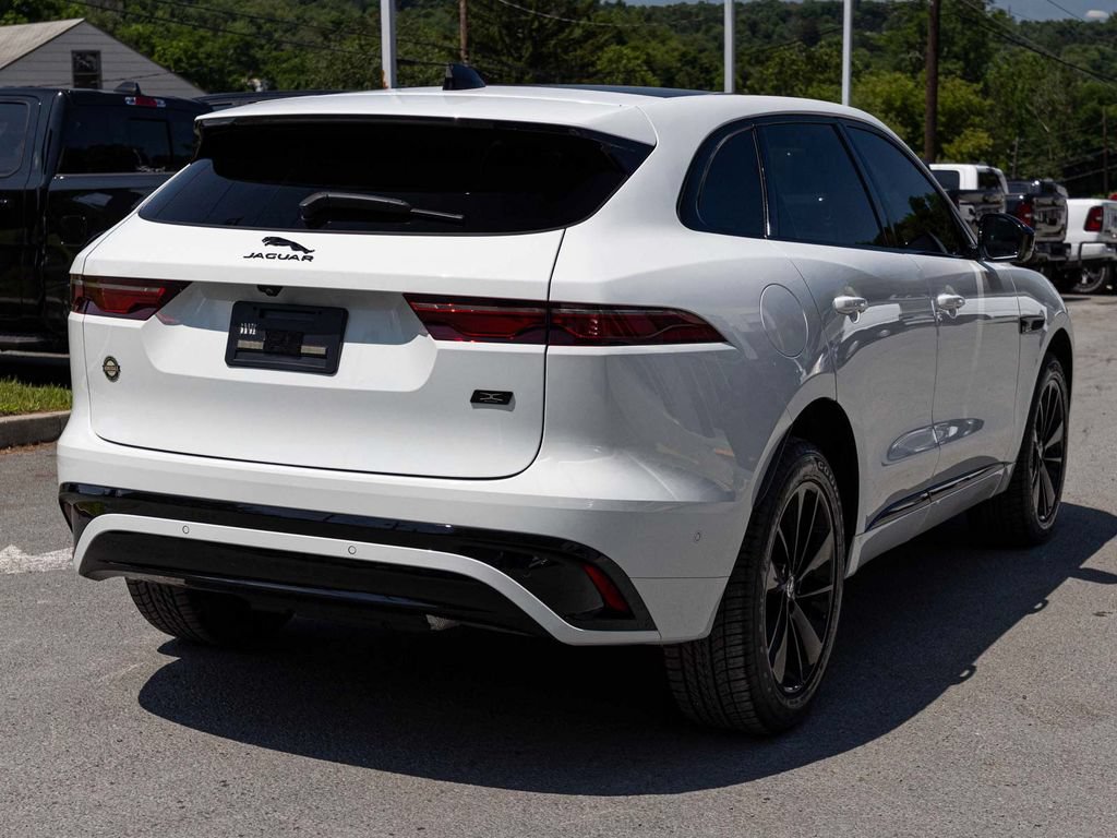 Used 2026 Jaguar F-PACE R-Dynamic S AWD/4WD image 4