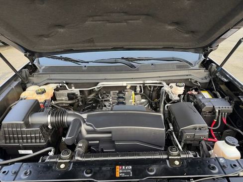 Used 2022 Chevrolet Colorado LT w/ Fleet Safety Package image 36