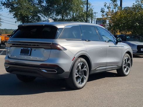 New 2026 Lincoln Nautilus Premier w/ Equipment Group 102A image 3