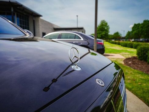 Certified 2022 Mercedes-Benz S 500 4MATIC image 4