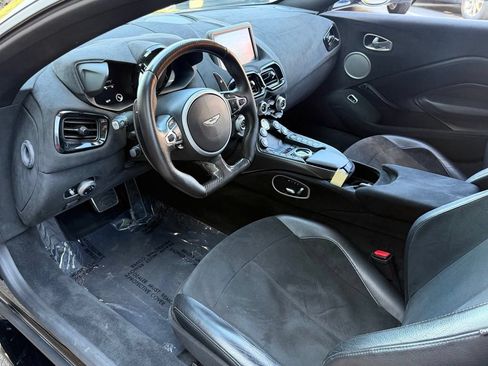 Used 2019 Aston Martin V8 Vantage Coupe RWD image 23