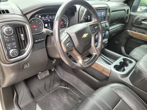 Used 2022 Chevrolet Silverado 3500 High Country w/ Technology Package AWD/4WD image 24