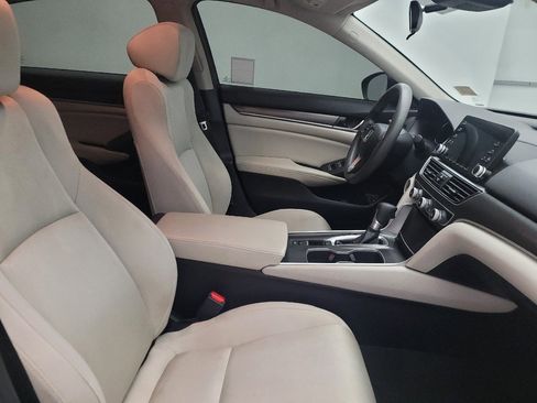 Used 2018 Honda Accord LX image 21