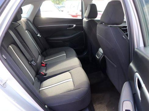 Used 2025 Hyundai Sonata SEL FWD image 13