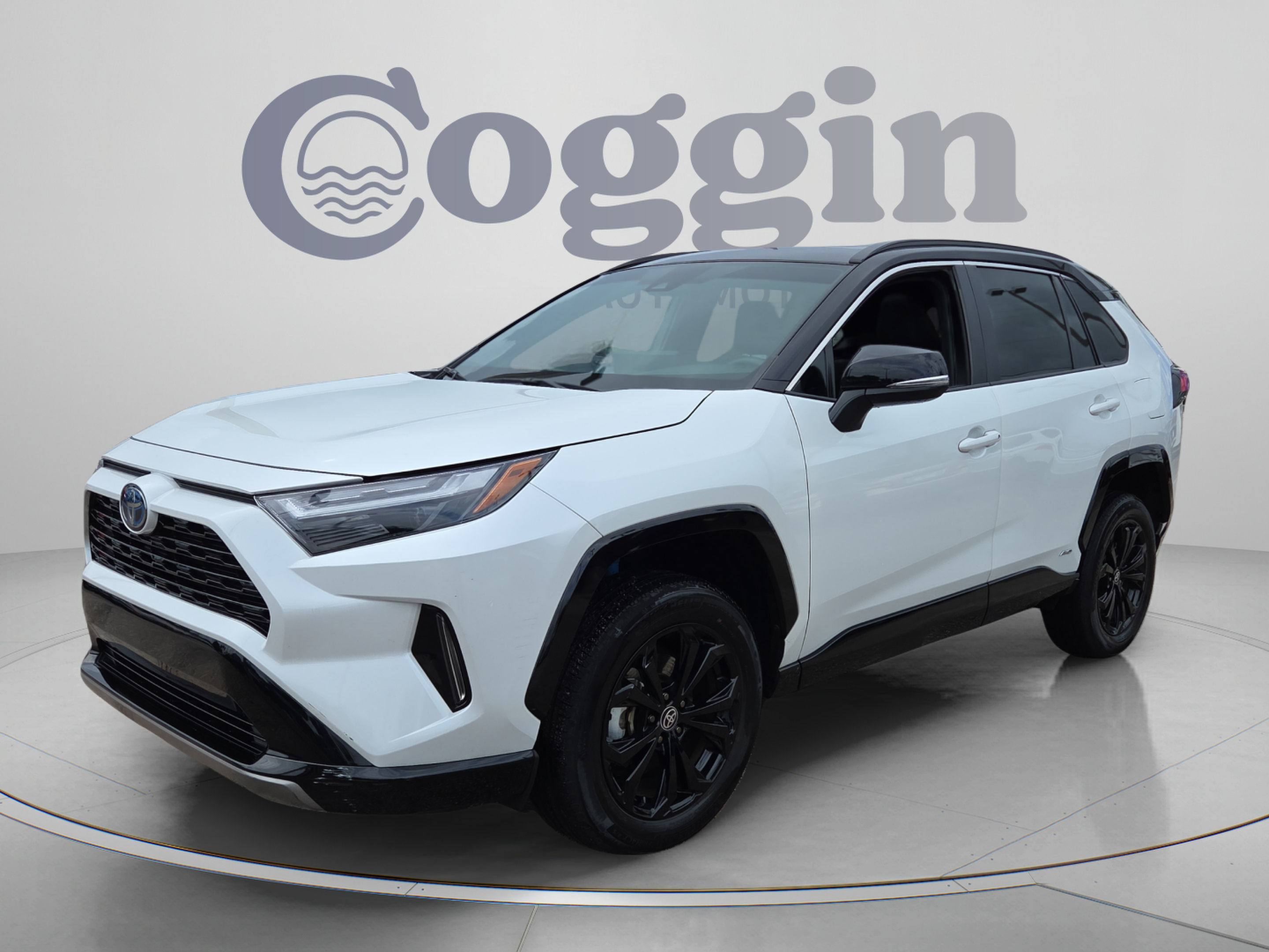 Used 2023 Toyota RAV4 XSE AWD/4WD image 1